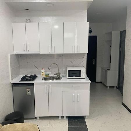 Kakha'S Apartment 巴统 外观 照片