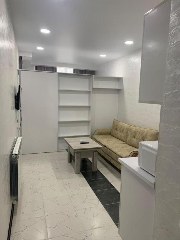 Kakha'S Apartment 巴统 外观 照片